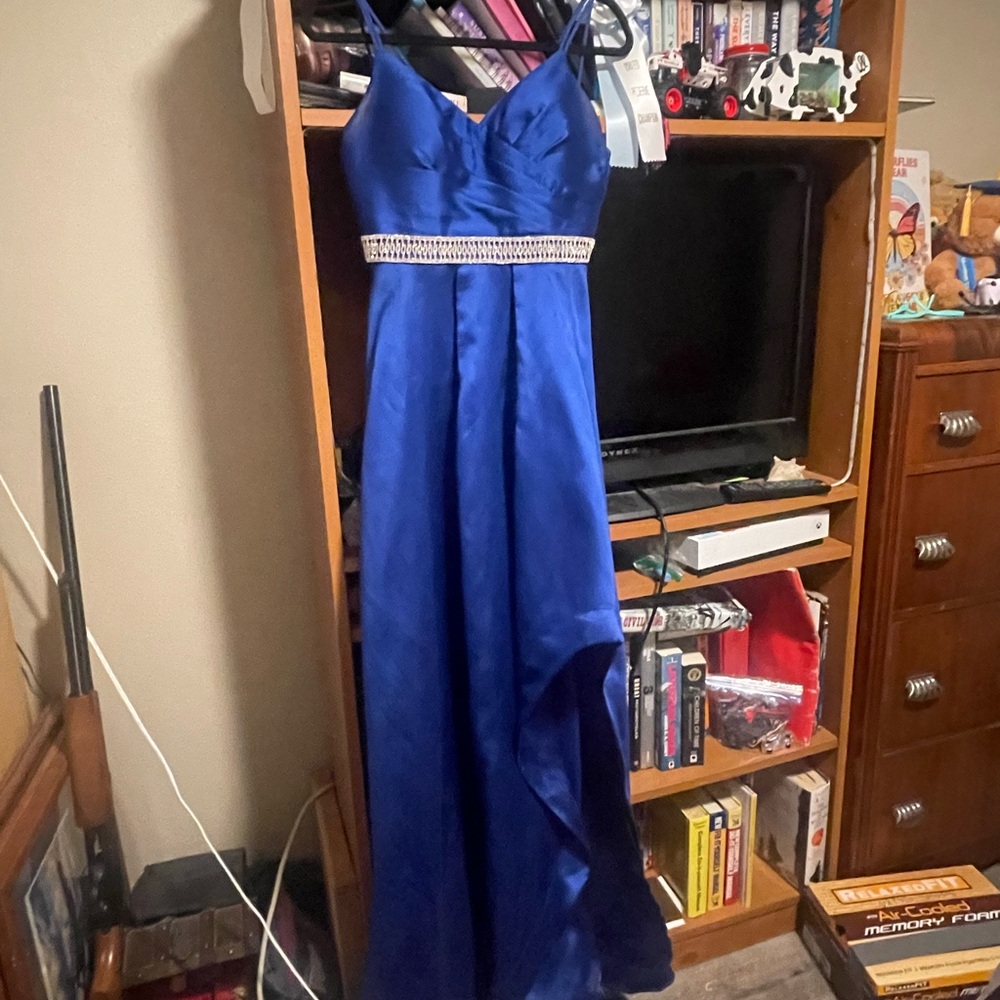 Elegant Blue Gown with Embellished Waist